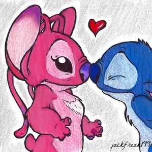 Meet your Posher, Amyratalentia